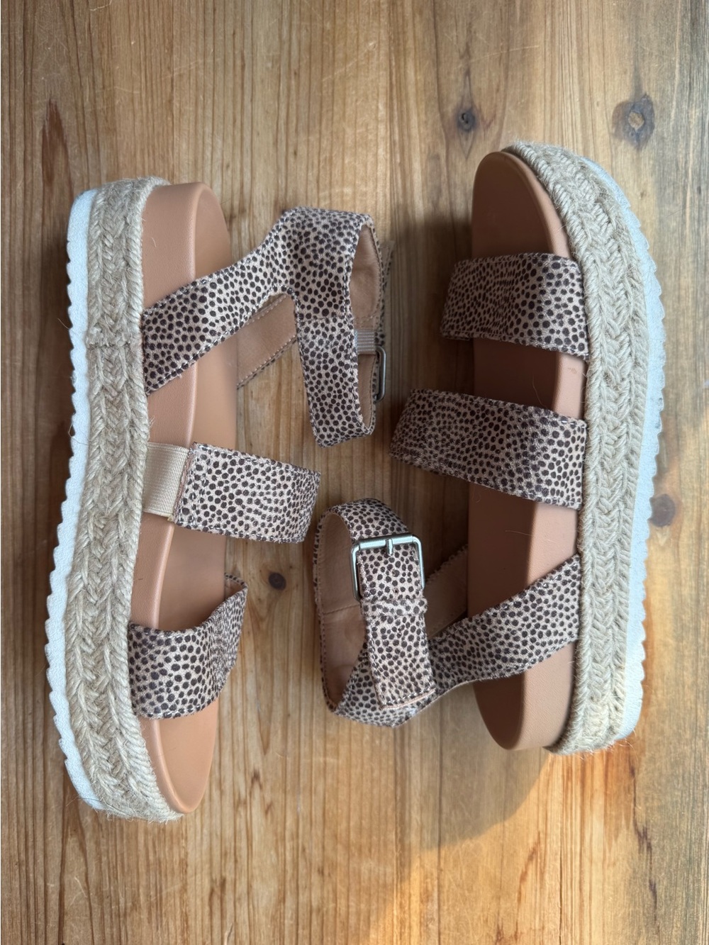 Universal Thread Platform Sandals Annie Heels Cheetah Print Sandals Size 8